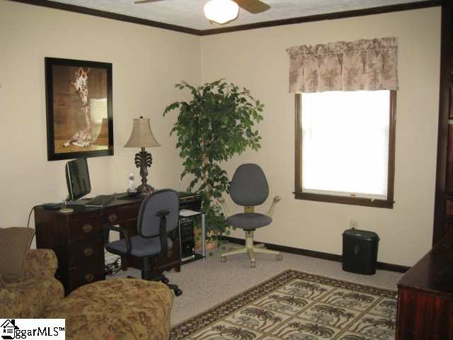 1309 Cely Road Easley, SC 29642 - Photo 9 of 25 Gallery Image 9