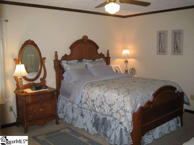 1309 Cely Road Easley, SC 29642 - Photo 10 of 25 Gallery Image 10