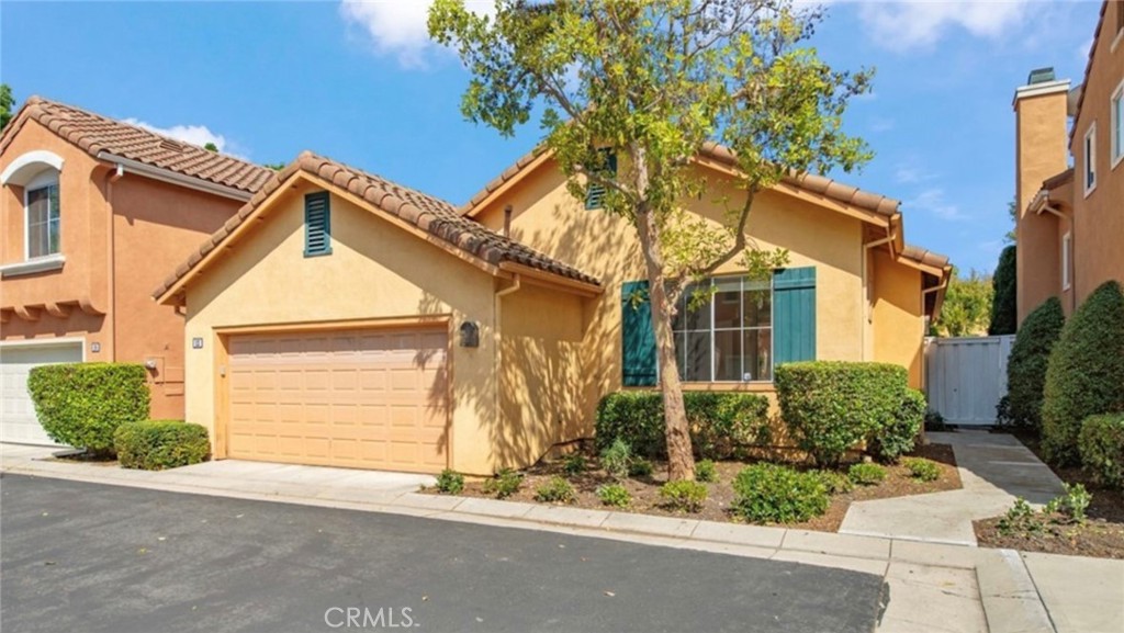 12 Parthenia Irvine, CA 92606 - Photo 2 of 15