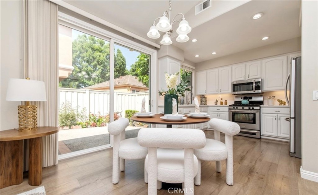 12 Parthenia Irvine, CA 92606 - Photo 3 of 15