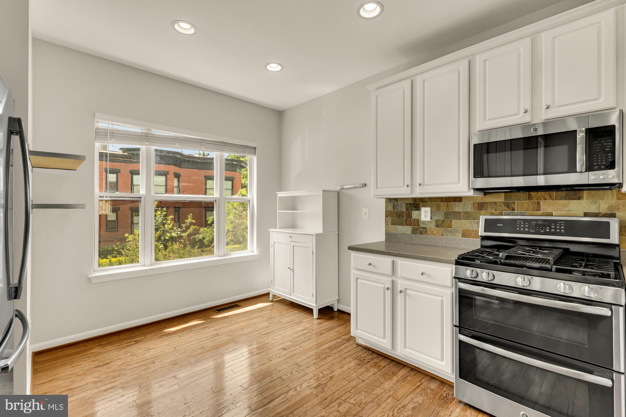 1227 V Street Northwest Washington, DC 20009 - Photo 20 of 38