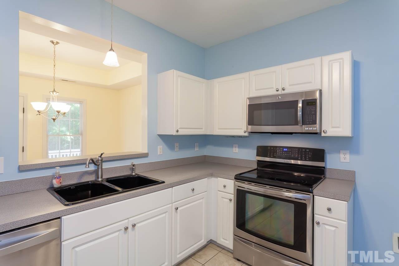 8260 Hempshire Place, Unit 102 Raleigh, NC 27613 - Photo 4 of 23 Gallery Image 4