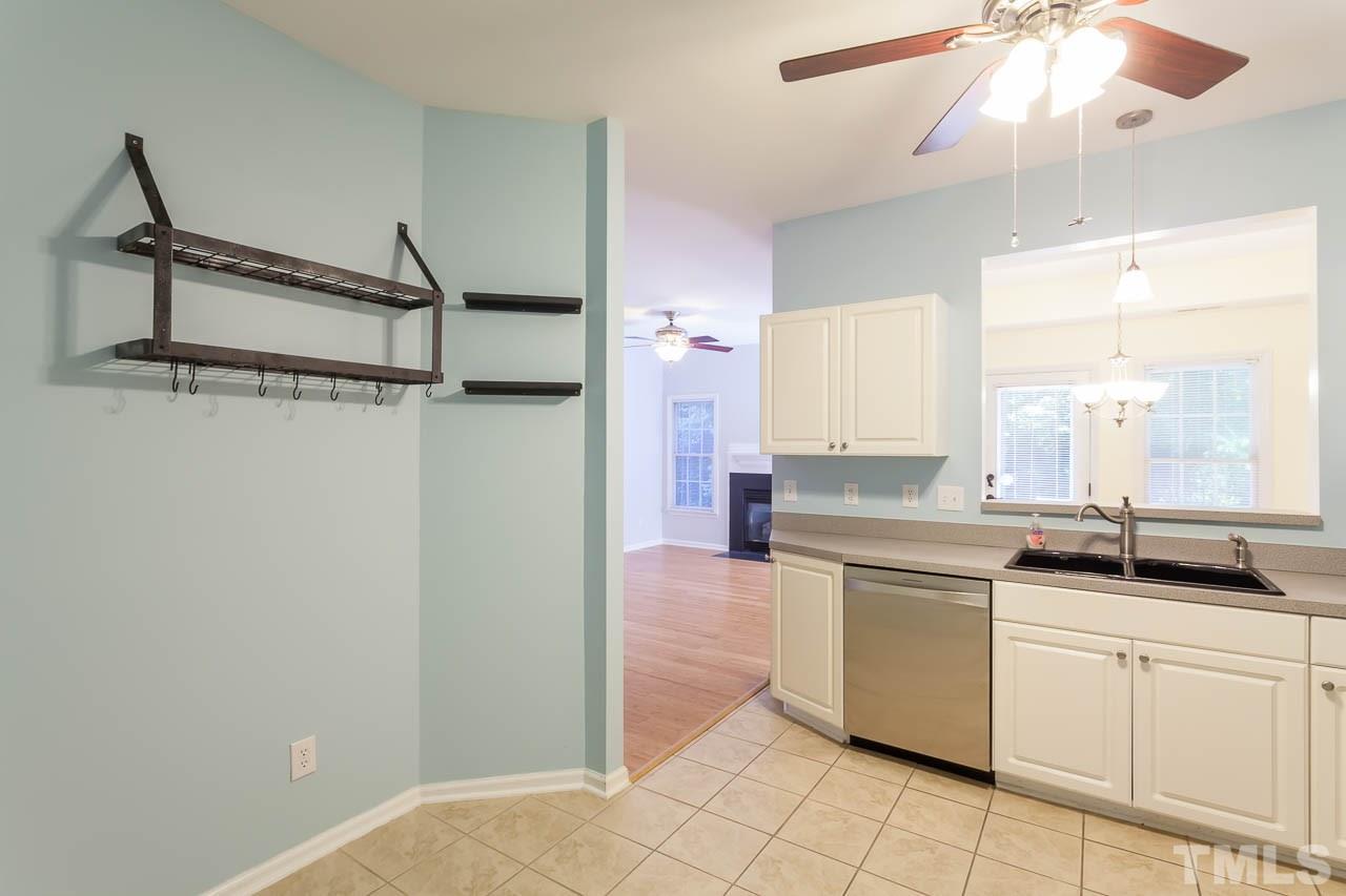 8260 Hempshire Place, Unit 102 Raleigh, NC 27613 - Photo 5 of 23 Gallery Image 5
