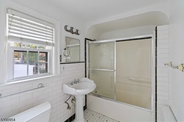 $625,000 | 564 Bloomfield Avenue, Nutley, NJ 07110