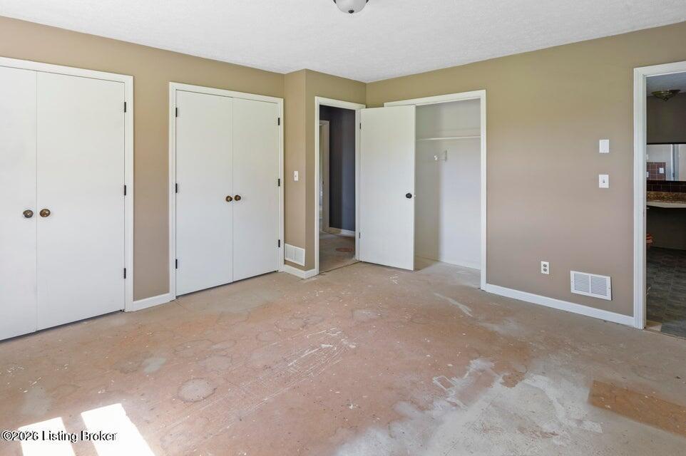 360 Pumpkin Road Shepherdsville, KY 40165 - Photo 19 of 47 19