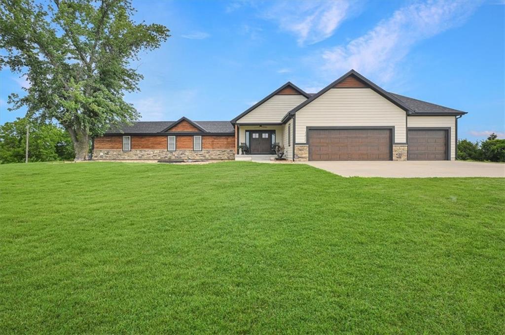 1217 South Desoto Road Lansing, KS 66043 - Photo 1 of 1 Gallery Image 1