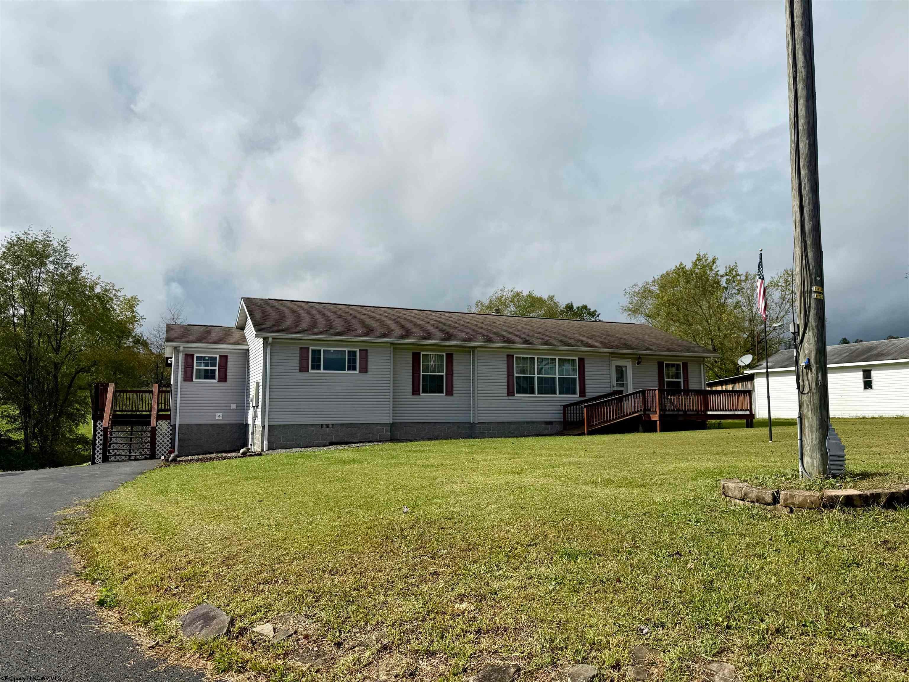 2531 Zinn Chapel Road Reedsville, WV 26547 - Photo 37 of 43 Gallery Image 37