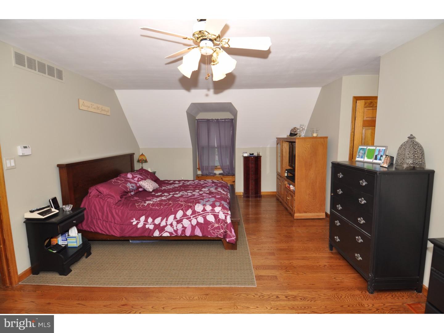 205 Georgetown Road Columbus, NJ 08022 - Photo 17 of 25 Bedroom - Main