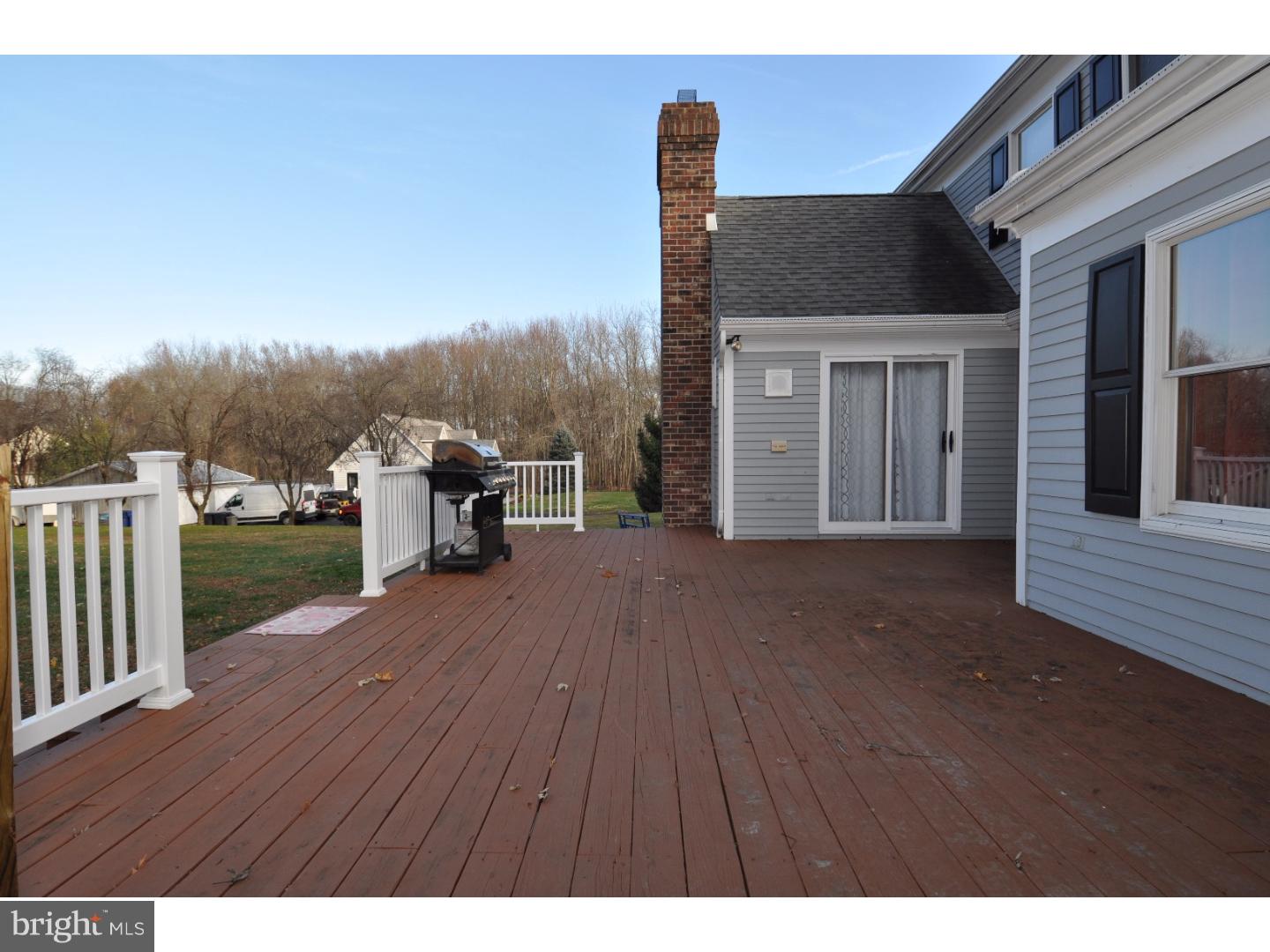 205 Georgetown Road Columbus, NJ 08022 - Photo 20 of 25 Deck
