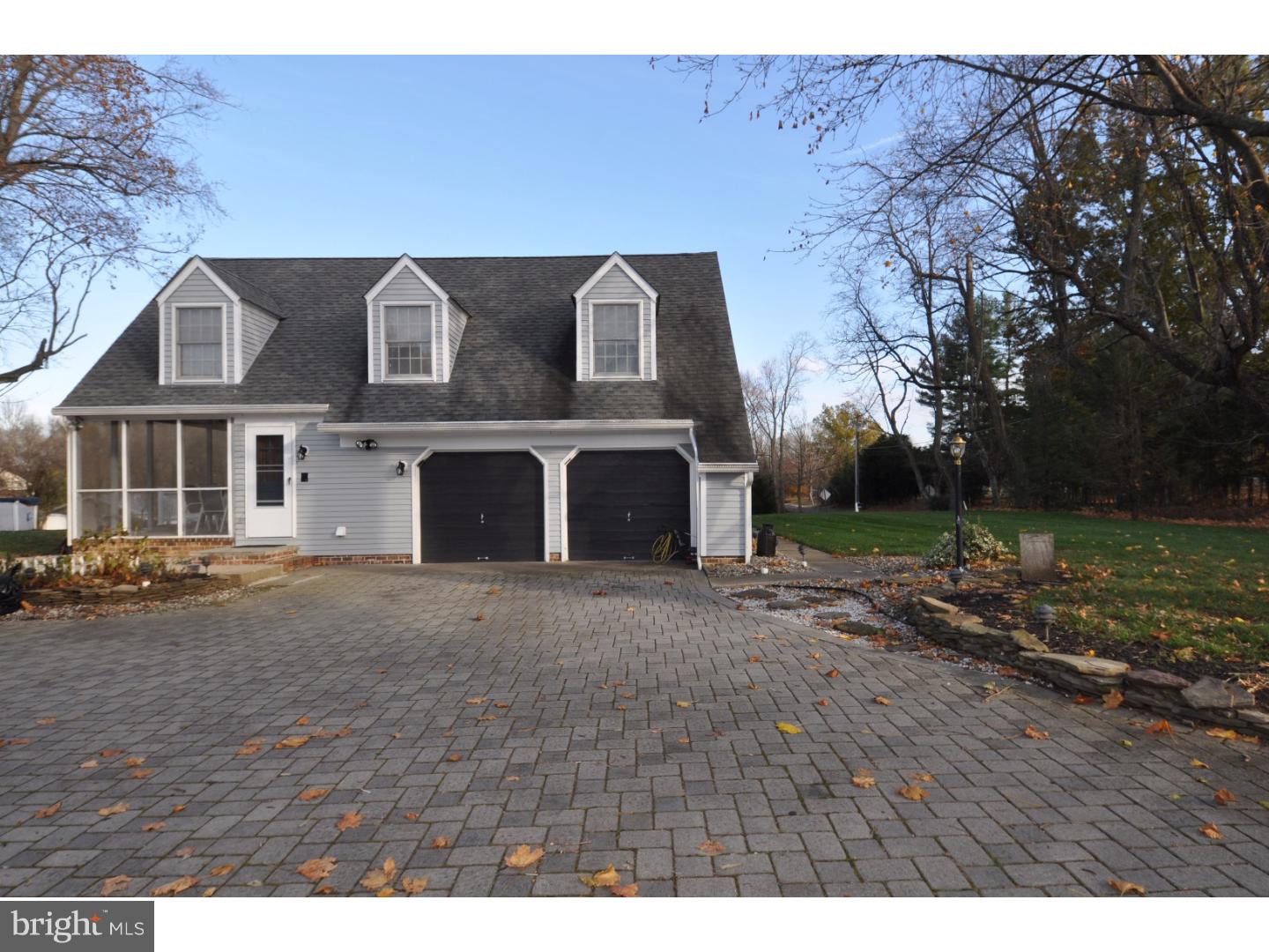 205 Georgetown Road Columbus, NJ 08022 - Photo 23 of 25 Garage