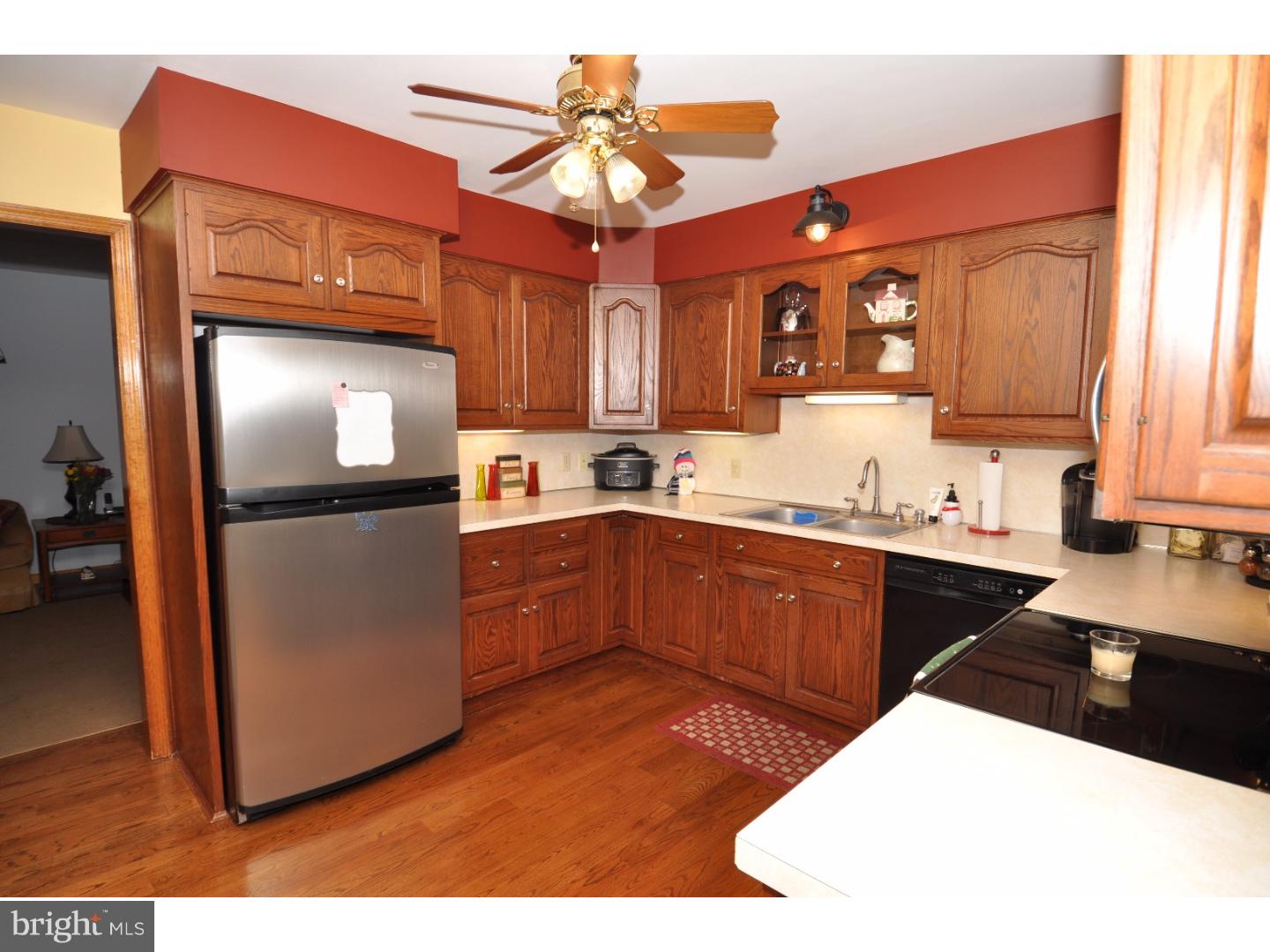 205 Georgetown Road Columbus, NJ 08022 - Photo 8 of 25 Kitchen