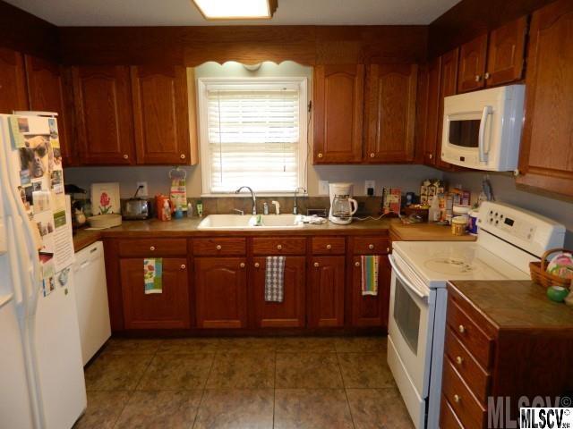 1672 Union Grove Road Lenoir, NC 28645 - Photo 2 of 13 Gallery Image 2