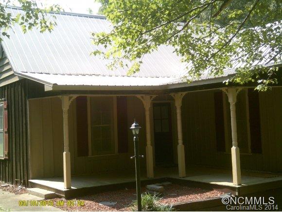 341 Rock Road Rutherfordton, NC 28139 - Photo 3 of 12 a backyard of a house