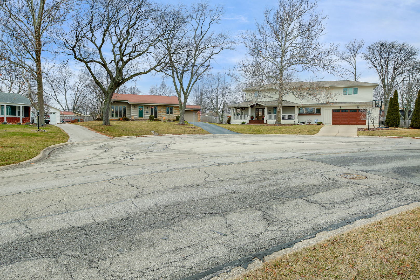 5924 Carpenter Street Downers Grove, IL 60516 - Photo 3 of 28 a view of residential houses with yard and trees