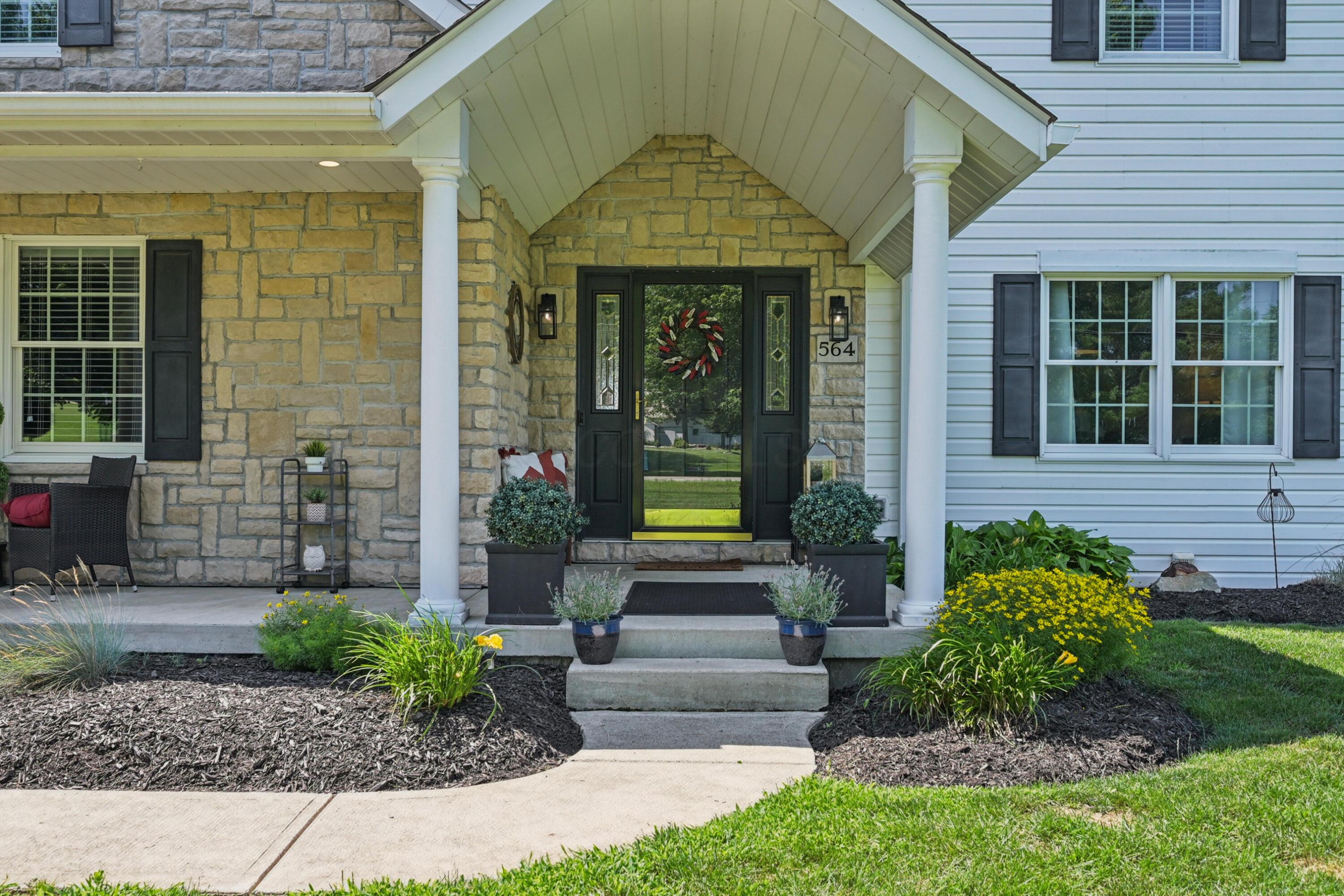 564 National Road Southeast Hebron, OH 43025 - Photo 100 of 106 Porch