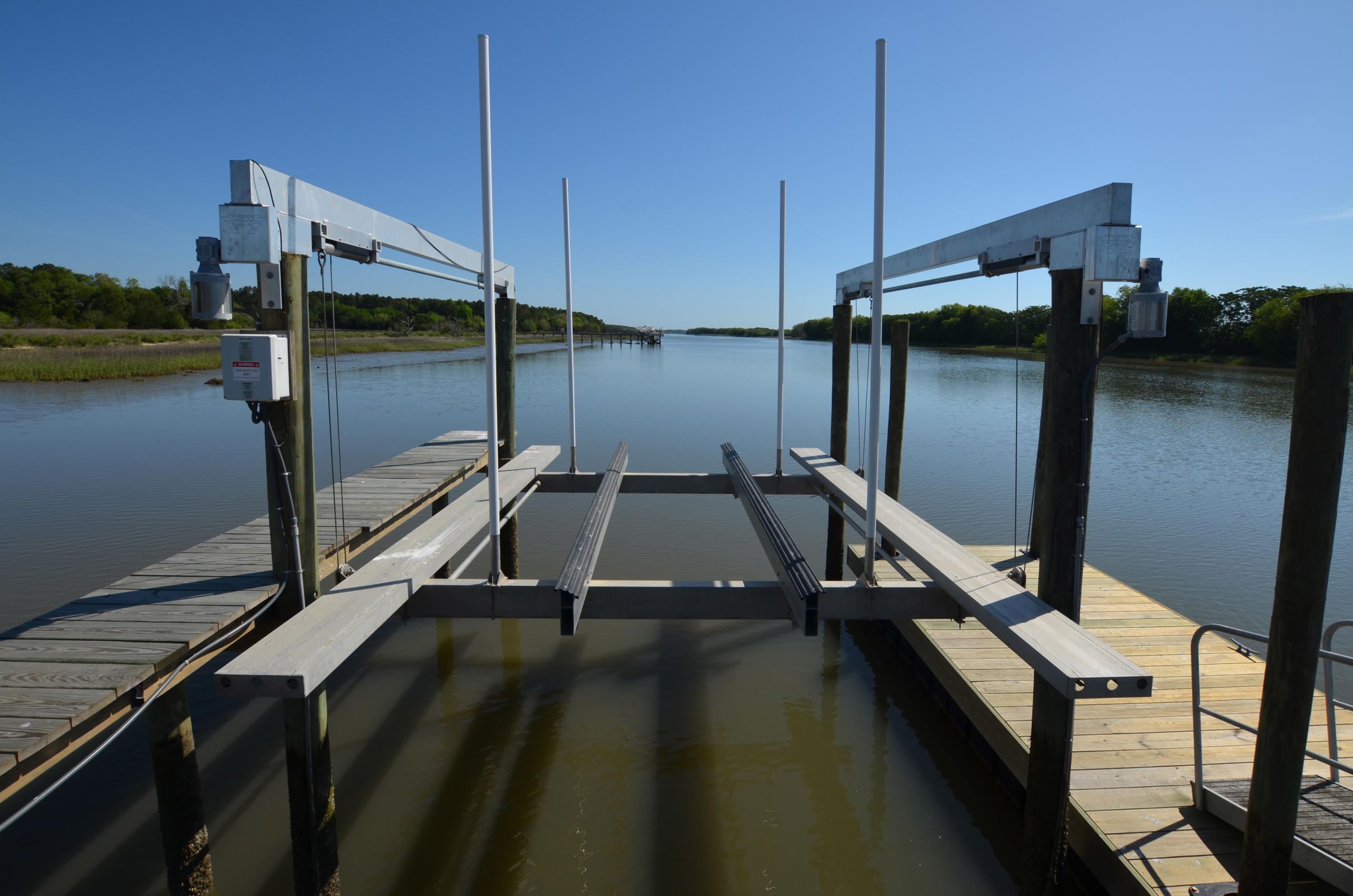 7951 Doar Road Awendaw, SC 29429 - Photo 7 of 47 Dock-Lift