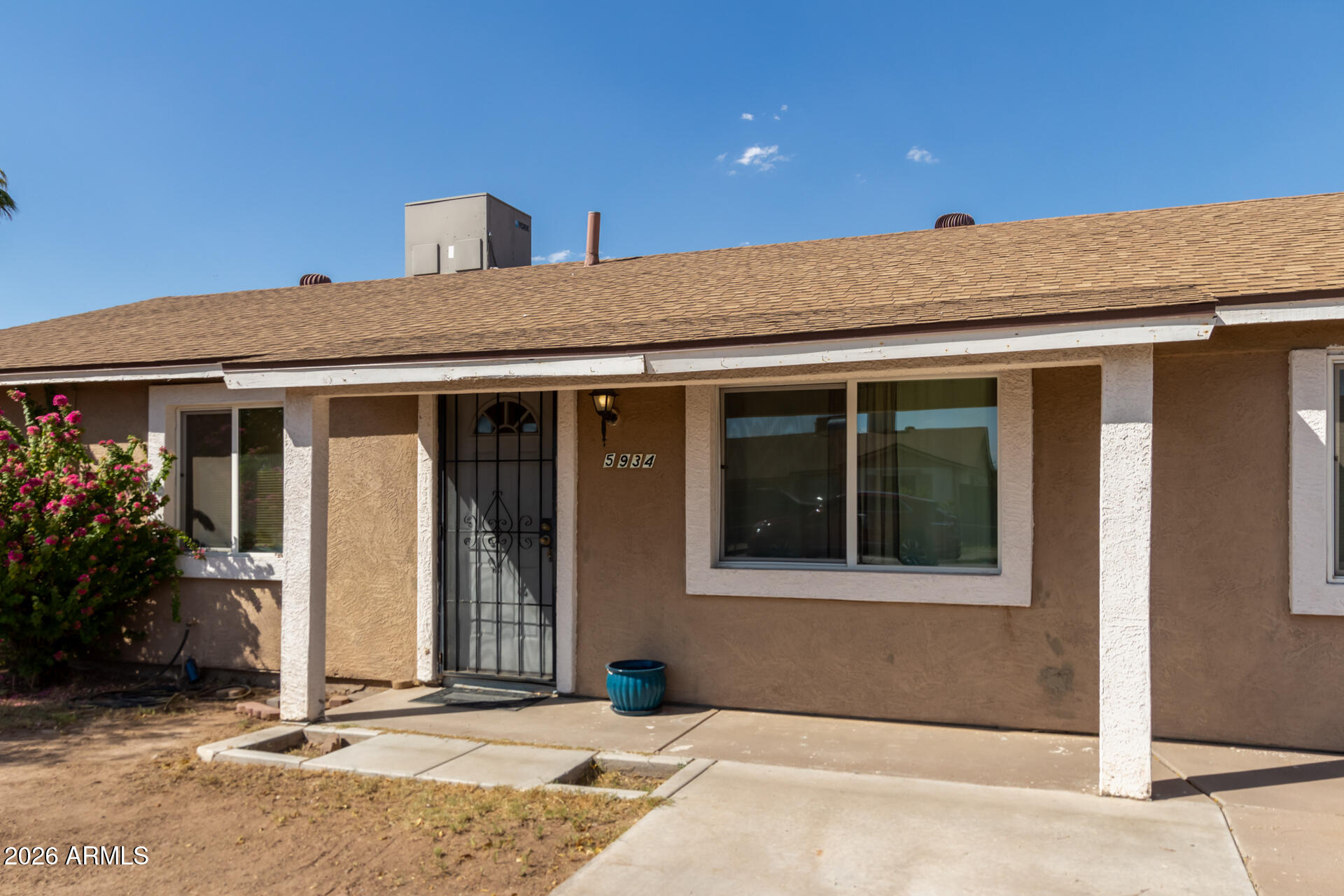 5934 West Coronado Road Phoenix, AZ 85035 - Photo 3 of 31 0008-05 - Coronado
