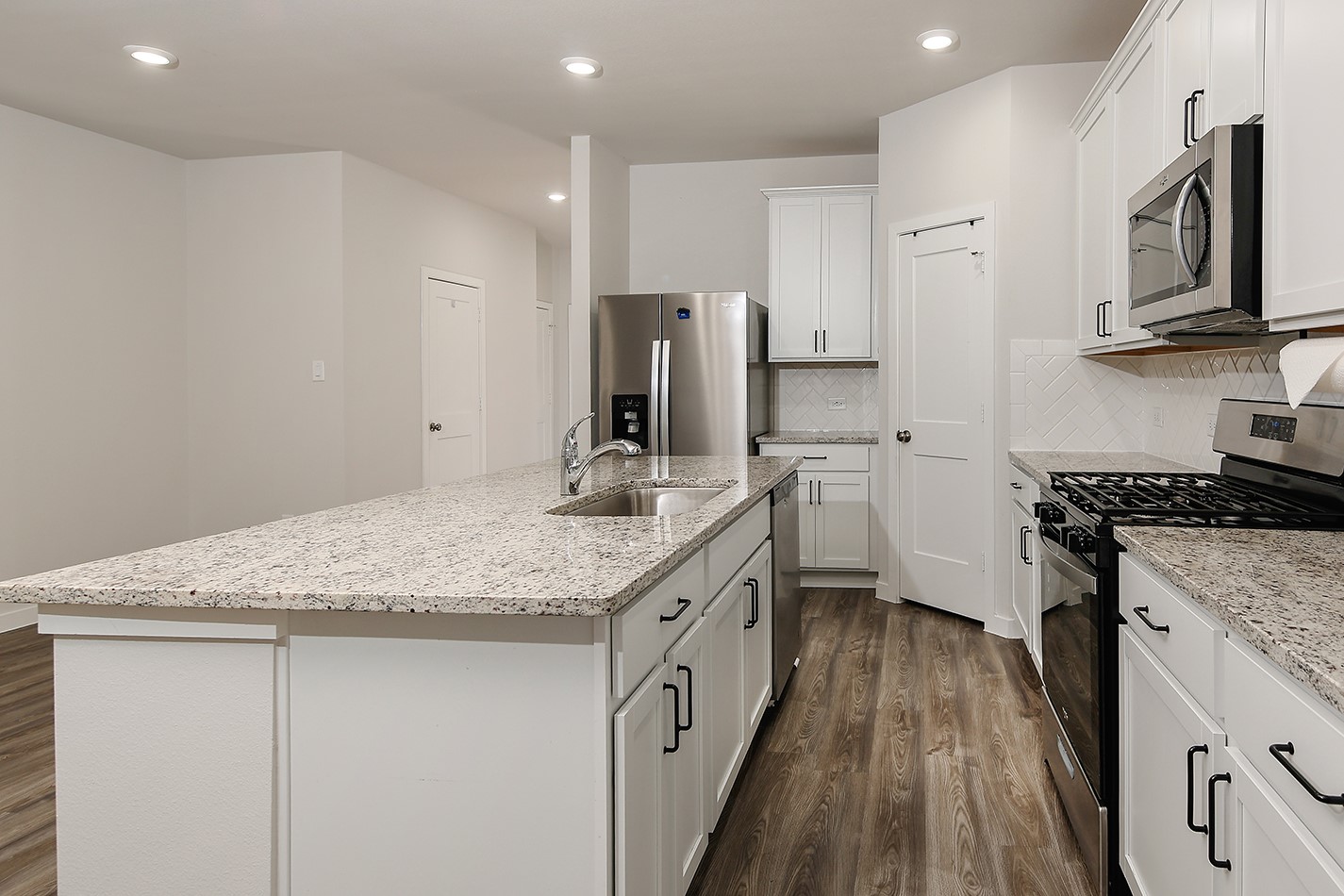 323 Intrepid Trail Magnolia, TX 77354 - Photo 12 of 25
