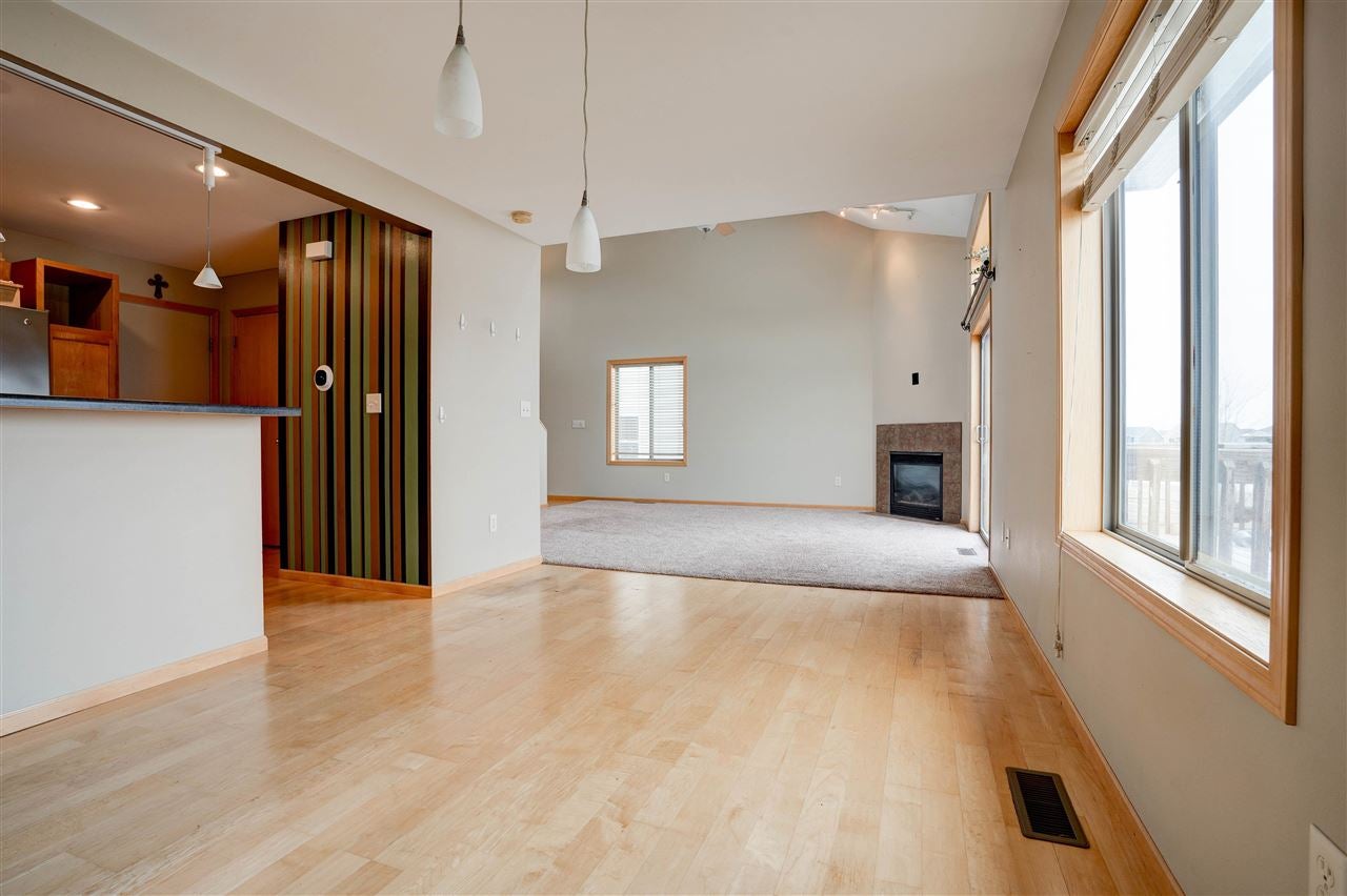 220 South Park Ridge Road North Liberty, IA 52317 - Photo 11 of 40 Gallery Image 11