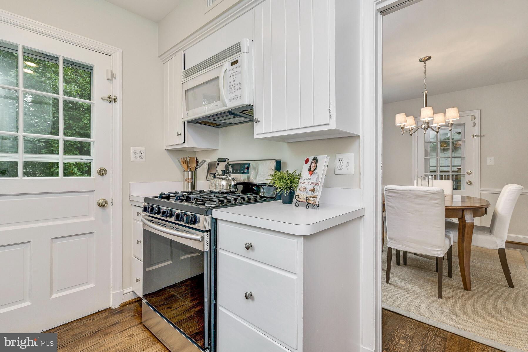 5705 Harwick Road Bethesda, MD 20816 - Photo 23 of 56 Kitchen