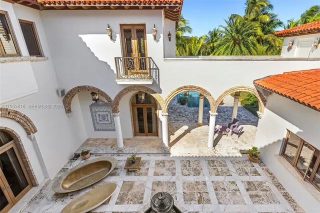 $28,000,000 | 221 Casuarina Concourse, Coral Gables, FL 33143