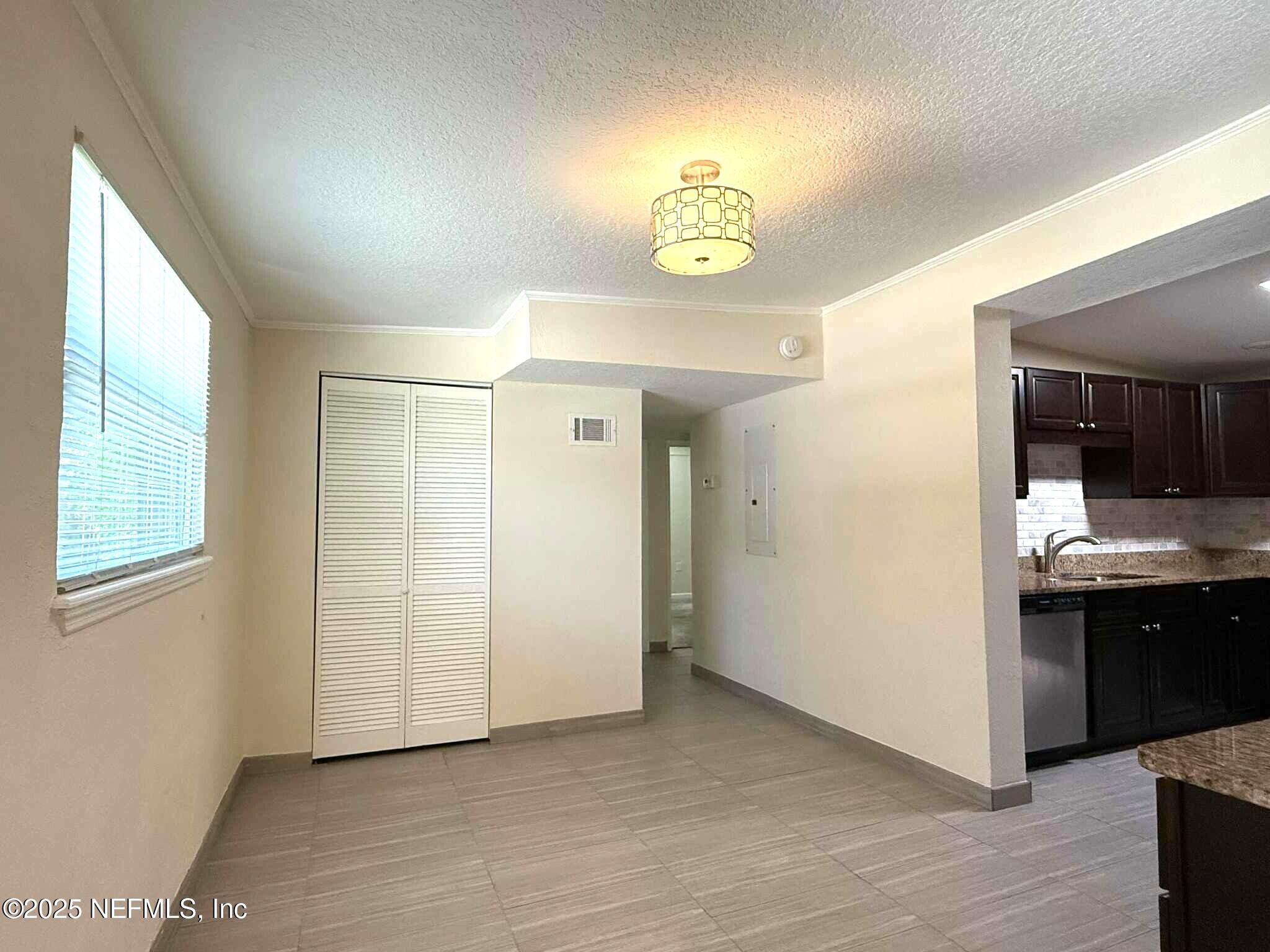 1714 Cortez Road Jacksonville, FL 32246 - Photo 8 of 19 8