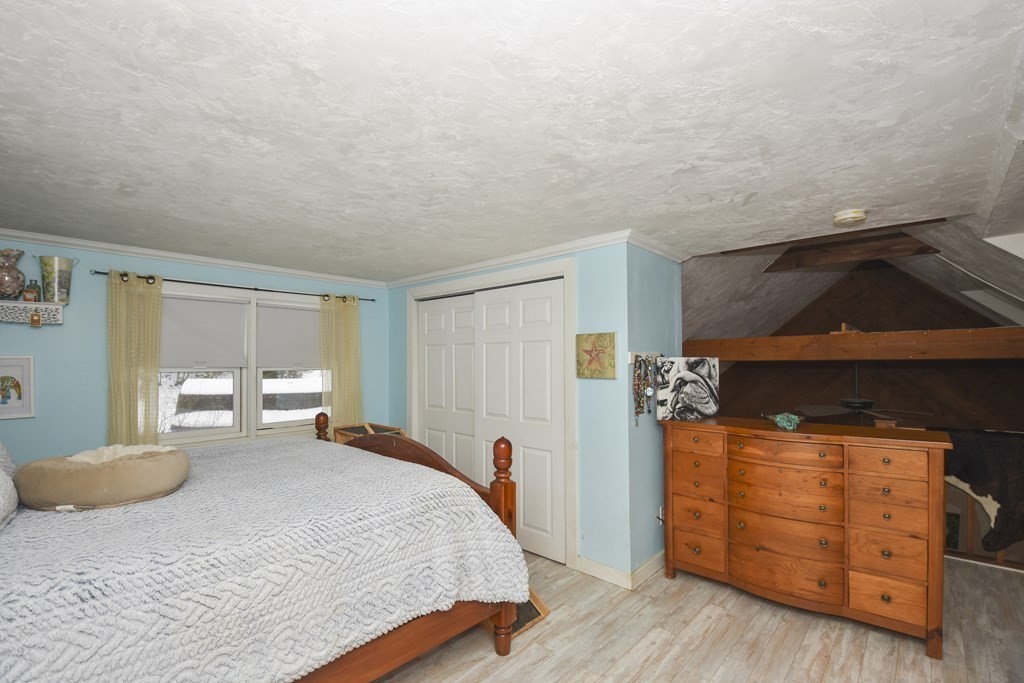 39 Allen Road Sturbridge, MA 01566 - Photo 12 of 22