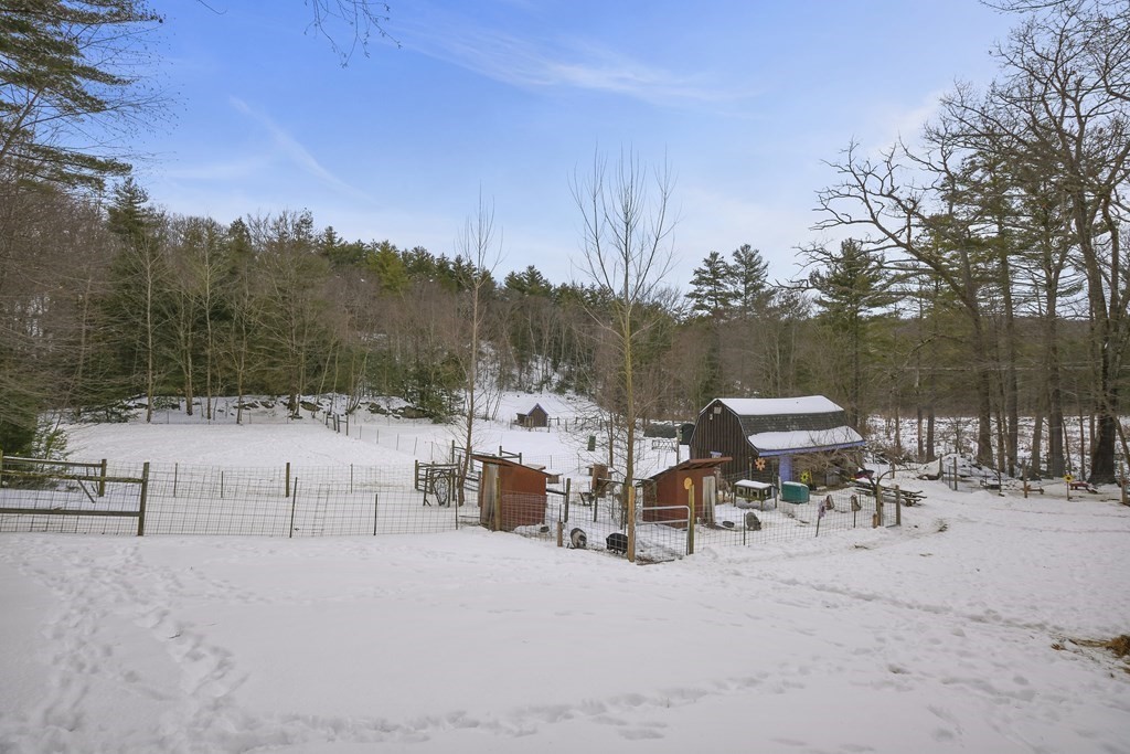 39 Allen Road Sturbridge, MA 01566 - Photo 19 of 22
