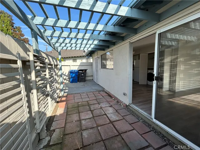 $2,950 | 3604 North Country Club Drive, Long Beach, CA 90807