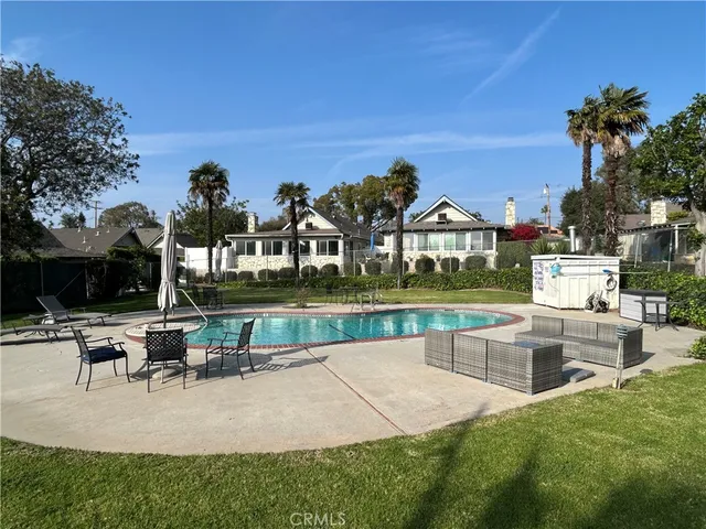 $2,950 | 3604 North Country Club Drive, Long Beach, CA 90807