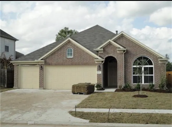 $2,300 | 6611 Early Fall Drive, Humble, TX 77338