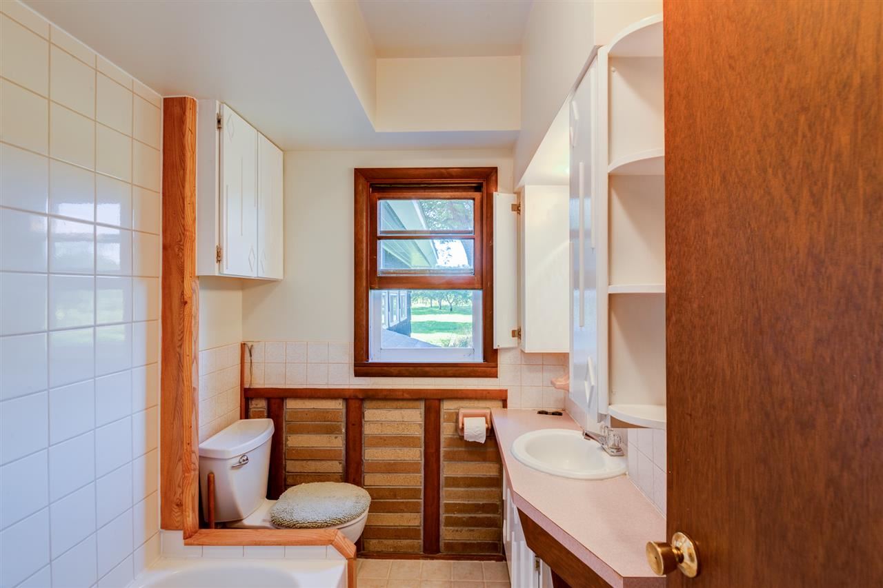 15287 Bluff Road Traverse City, MI 49686 - Photo 31 of 45 1799565-30.JPG