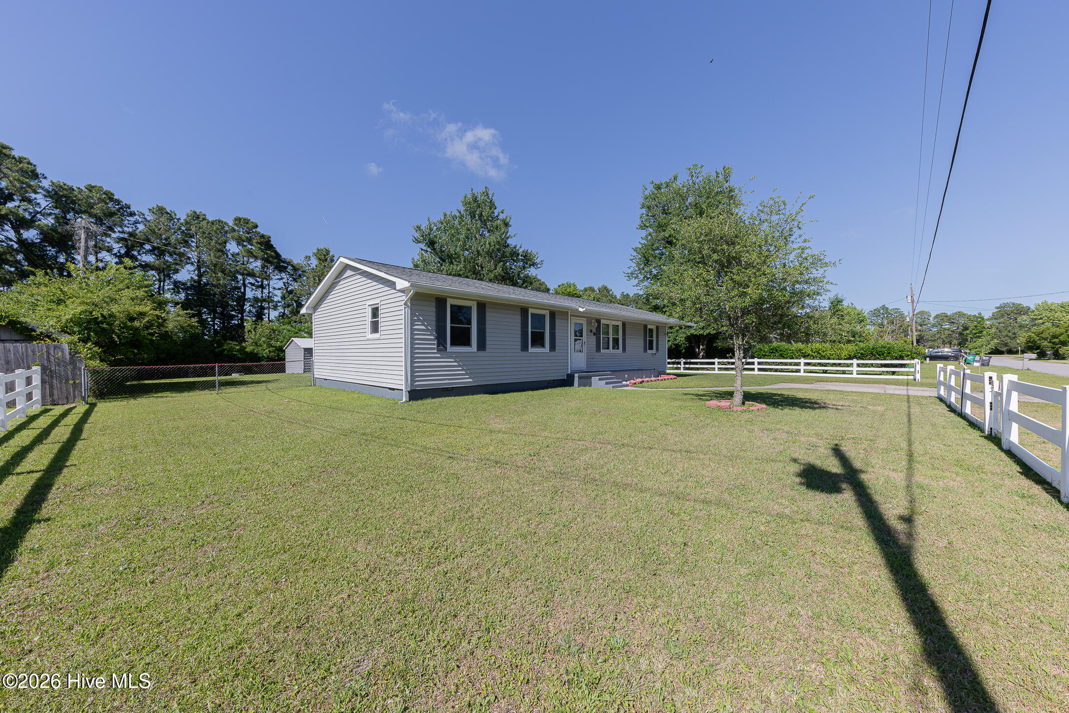 69 Sanders Drive Hubert, NC 28539 - Photo 2 of 33 3FRONT