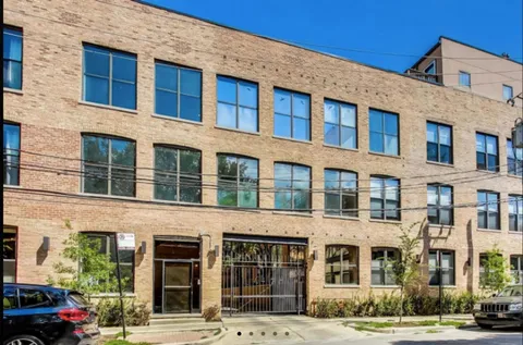 1760 West Wrightwood Avenue, Unit 113, Chicago, IL 60614