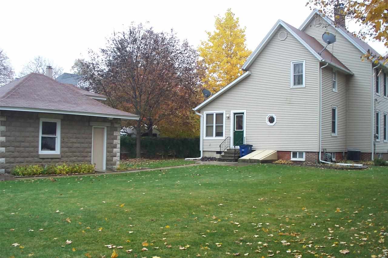 307 East Court Street Cambridge, IL 61238 - Photo 3 of 24