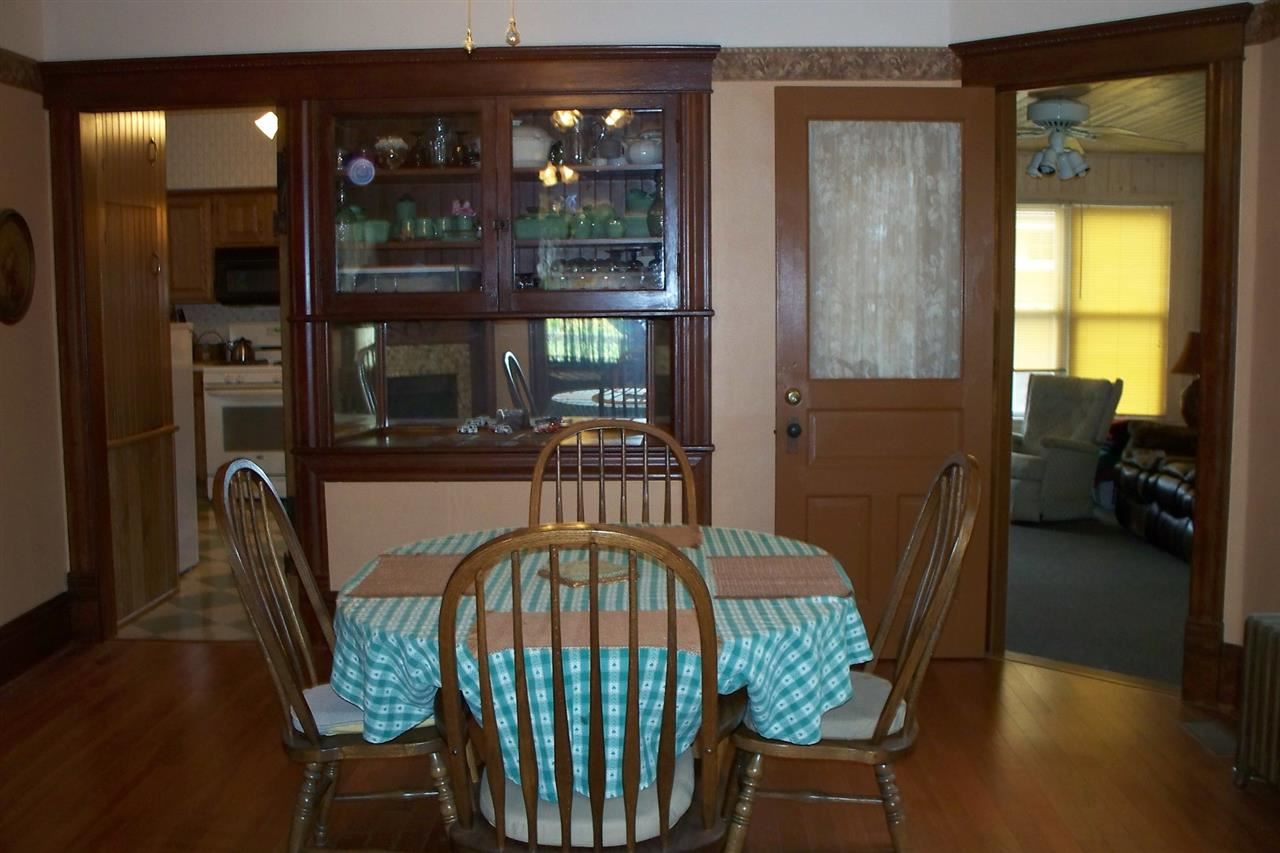 307 East Court Street Cambridge, IL 61238 - Photo 8 of 24