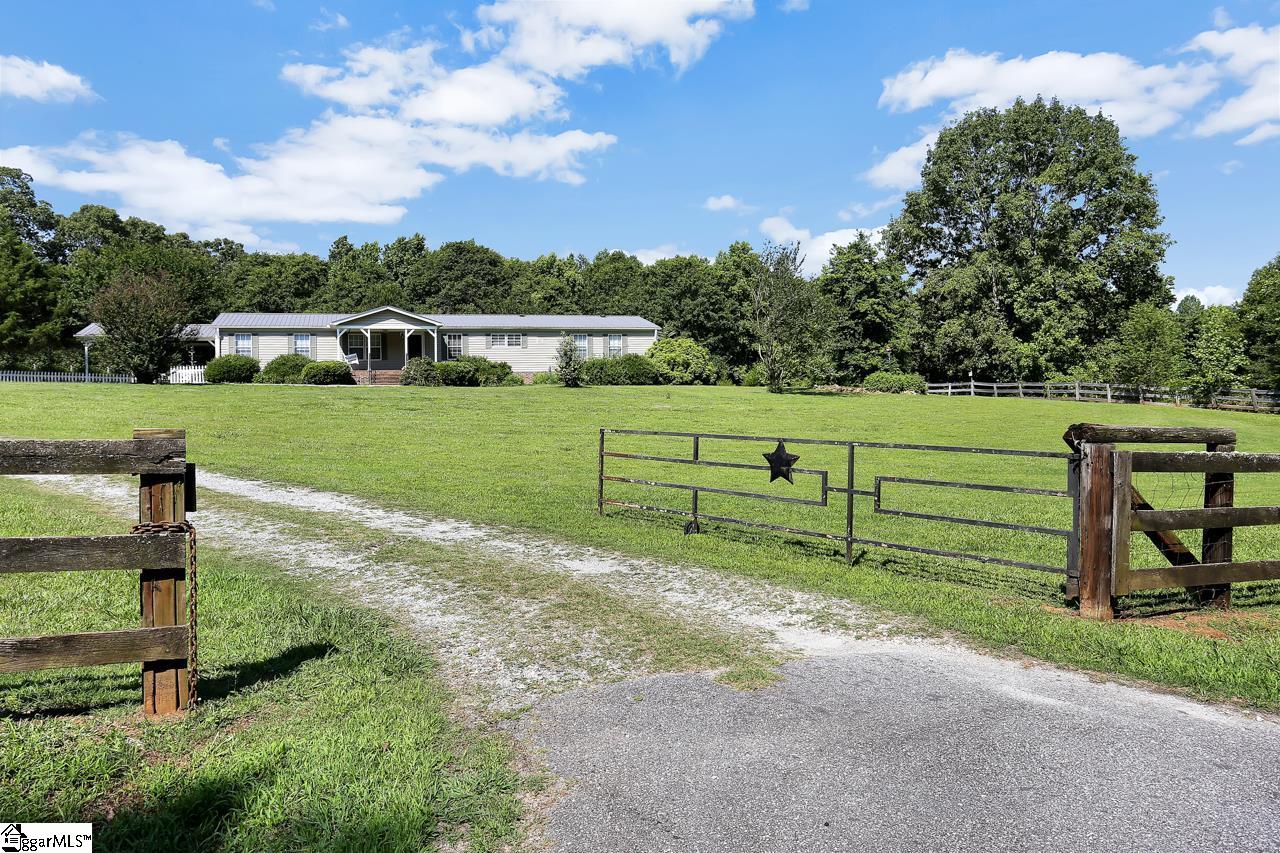 400 River Road Belton, SC 29627 - Photo 2 of 36
