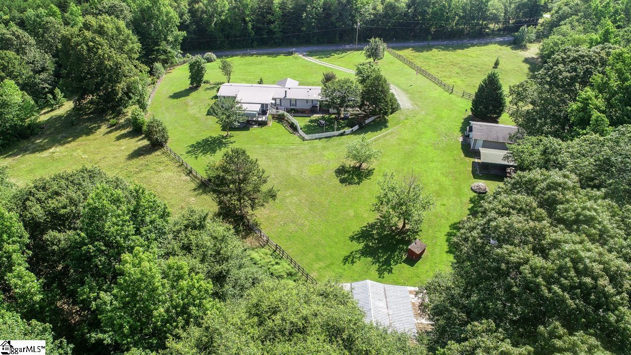 400 River Road Belton, SC 29627 - Photo 12 of 36
