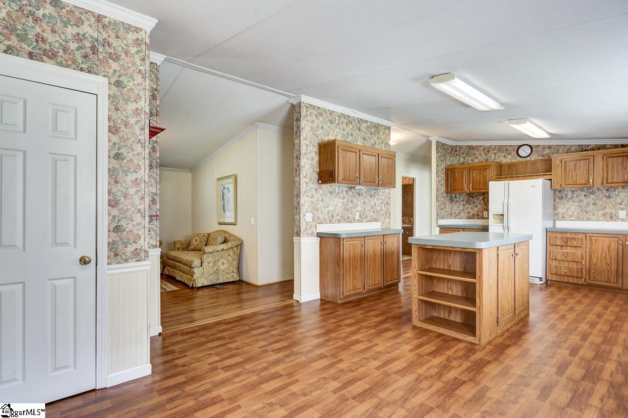 400 River Road Belton, SC 29627 - Photo 22 of 36