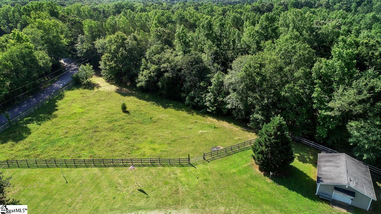 400 River Road Belton, SC 29627 - Photo 6 of 36