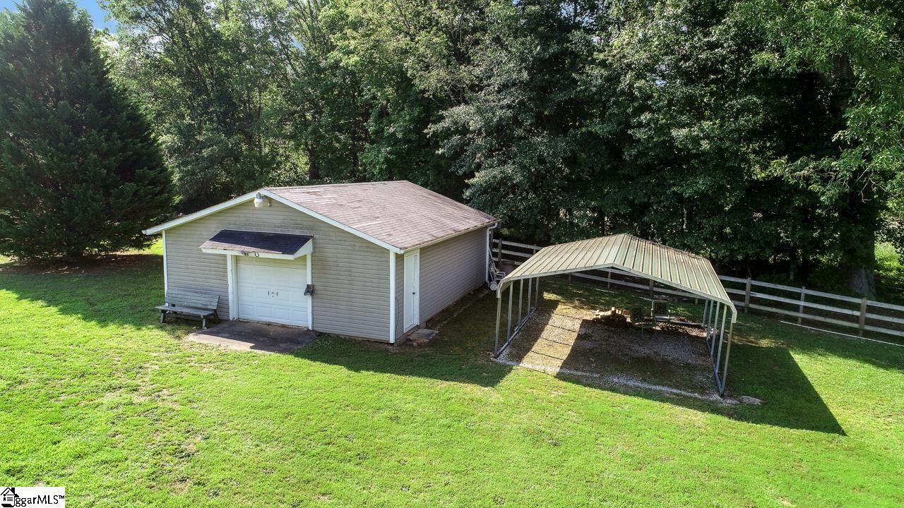 400 River Road Belton, SC 29627 - Photo 7 of 36