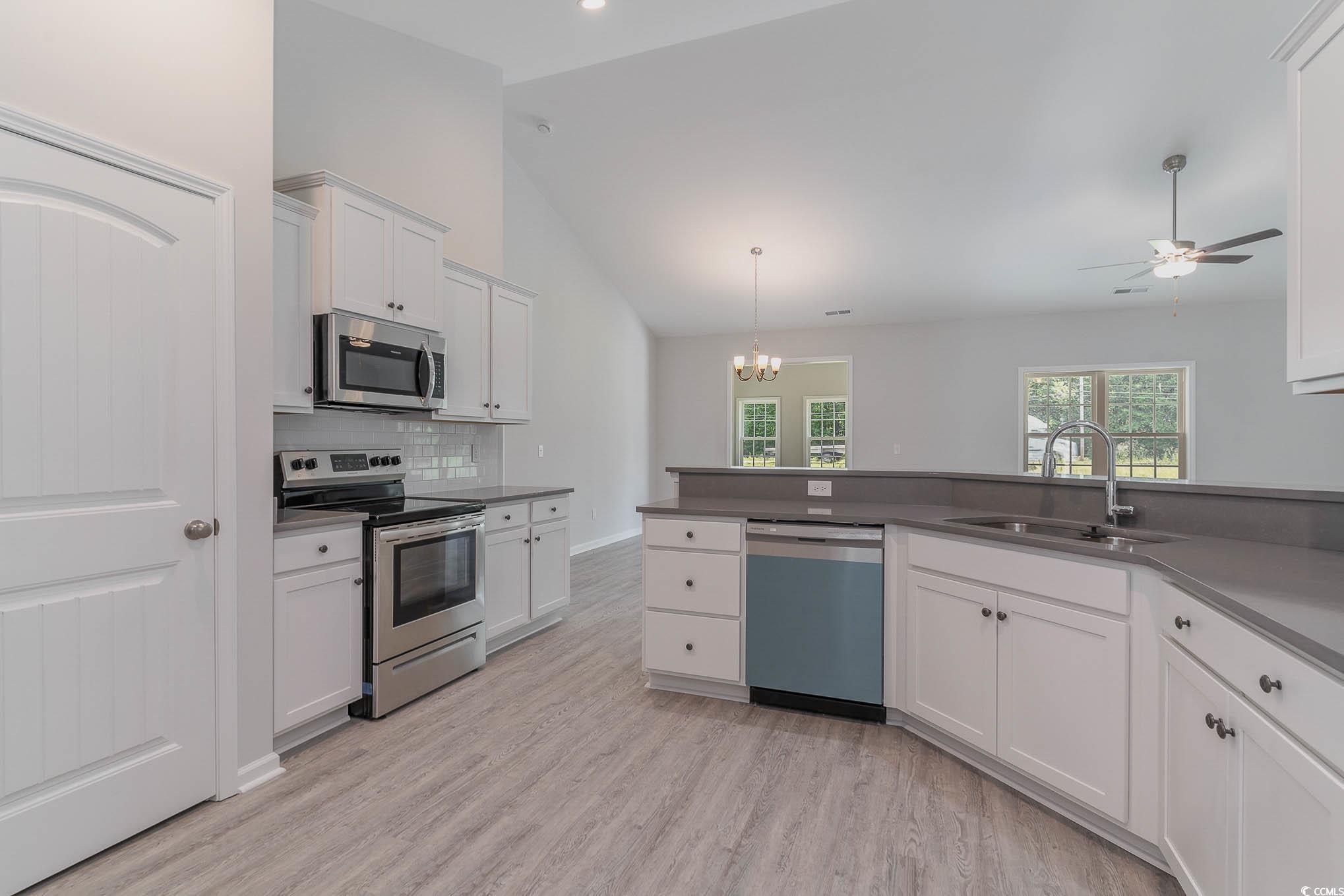 104 Double Pond Drive Georgetown, SC 29440 - Photo 7 of 39