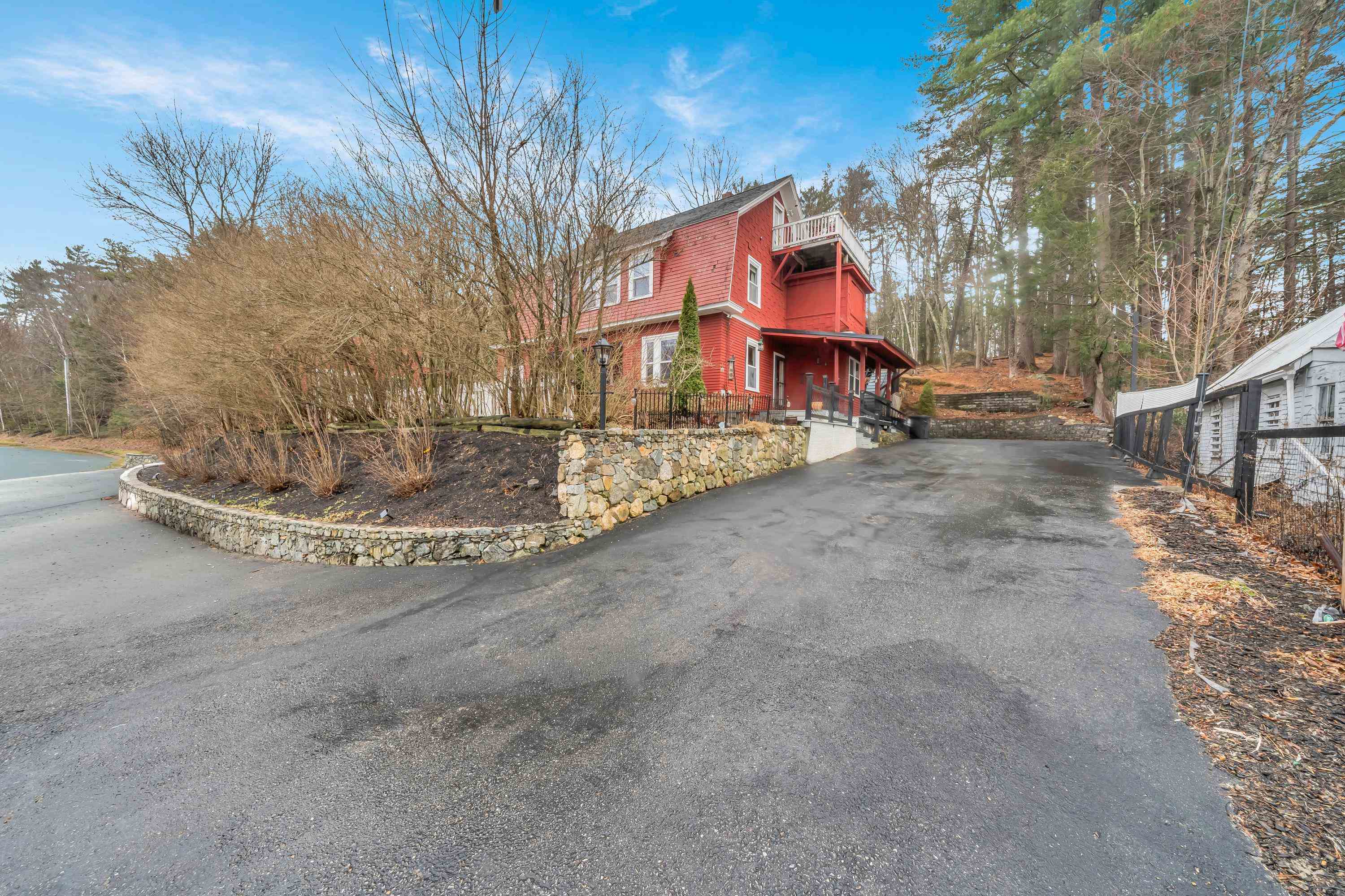 7 Moulton Street Raymond, NH 03077 - Photo 4 of 43