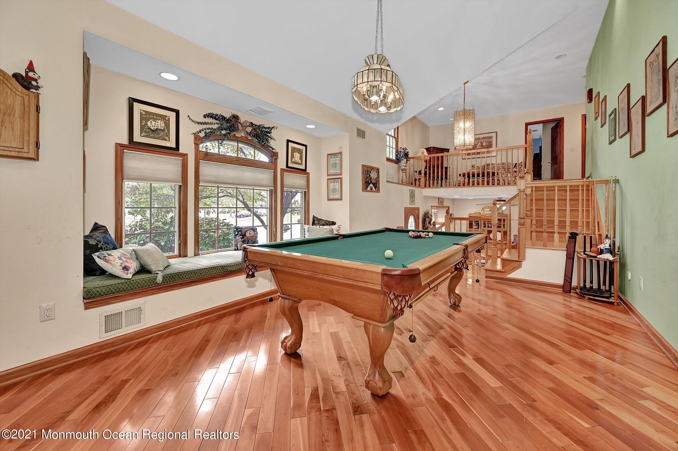 82 Church Road Morganville, NJ 07751 - Photo 20 of 35 20-14097901