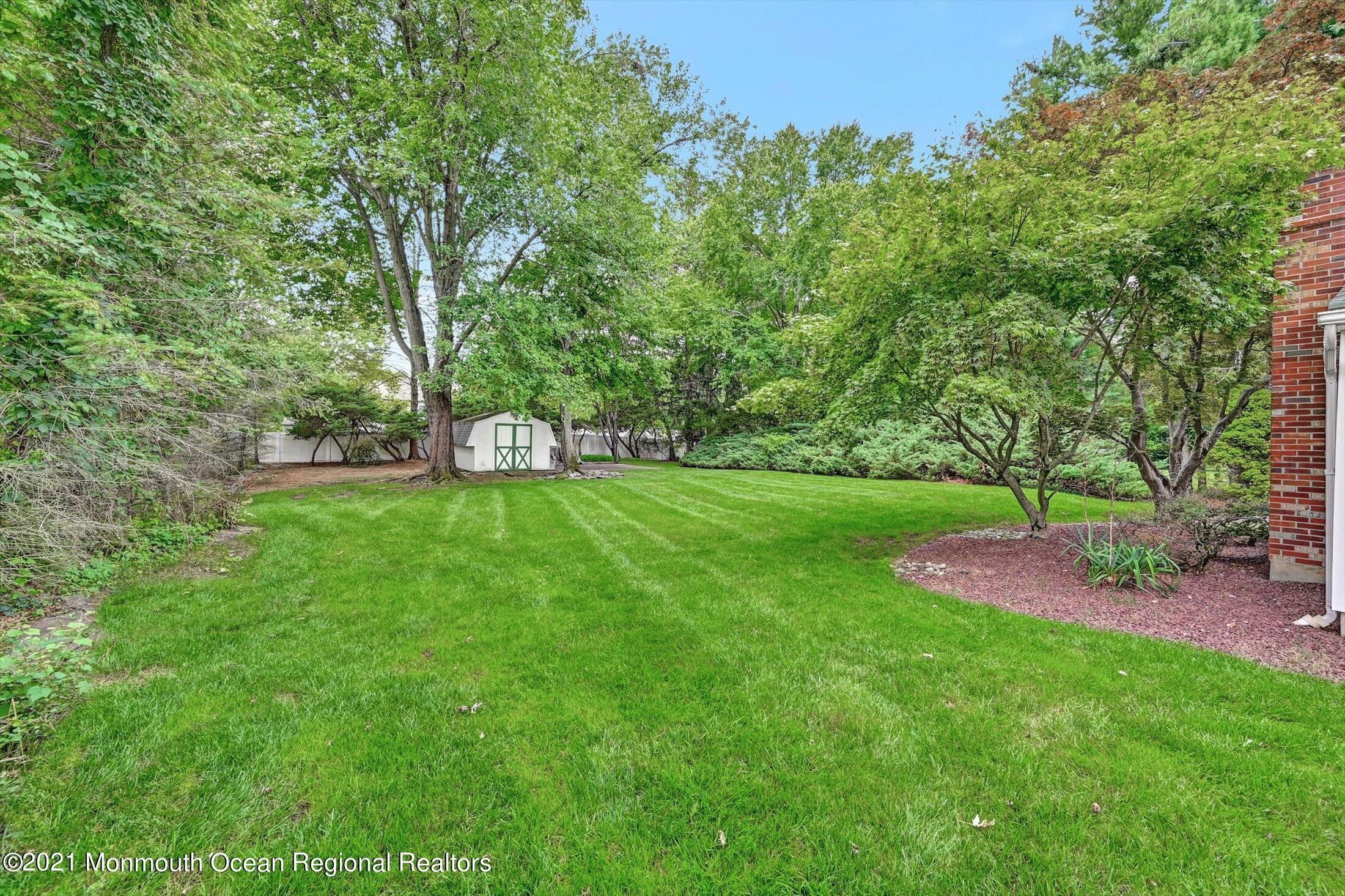 82 Church Road Morganville, NJ 07751 - Photo 30 of 35 30-14097810
