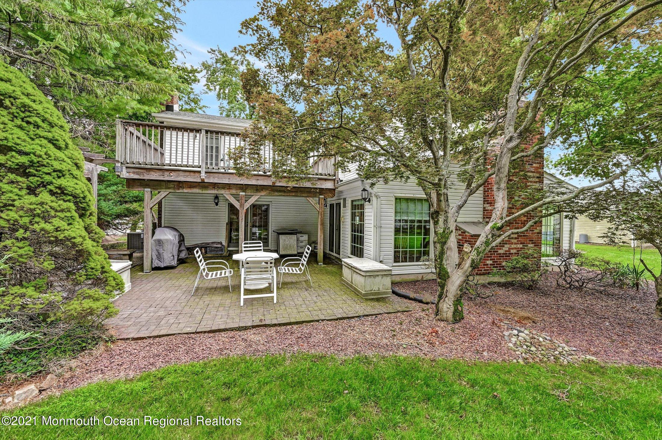 82 Church Road Morganville, NJ 07751 - Photo 33 of 35 33-14097832