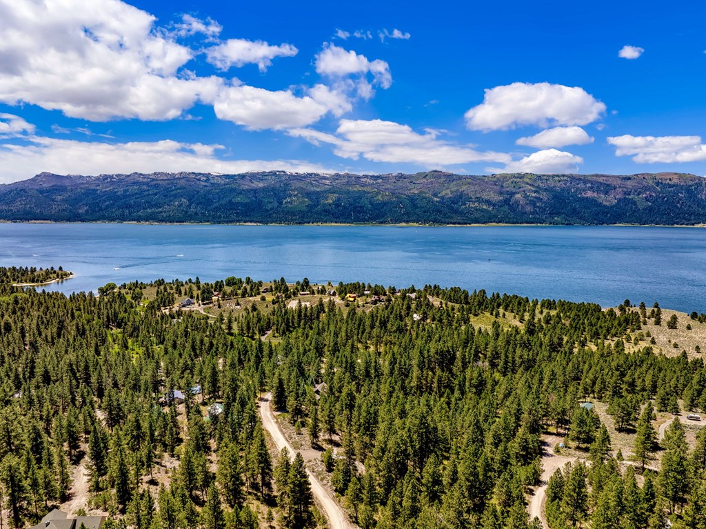 1497 Pine Ridge Drive, Unit 5 Cascade, ID 83611 - Photo 26 of 33