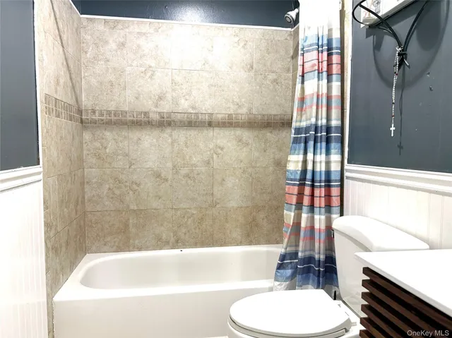 $876,500 | 4 Manor Hills Drive, Manorville, NY 11949