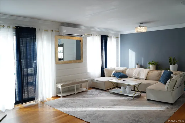 $876,500 | 4 Manor Hills Drive, Manorville, NY 11949