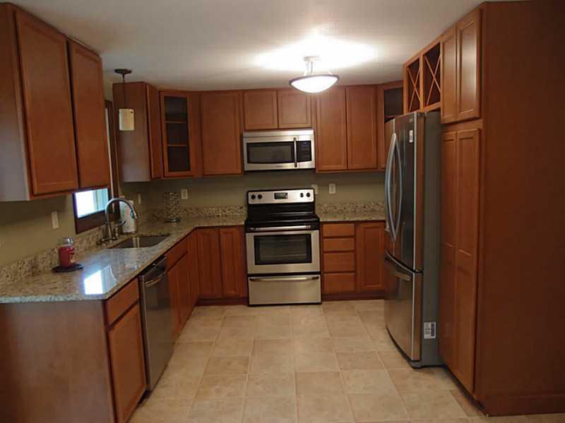 140 Baker Road Beaver Falls, PA 15010 - Photo 4 of 17 Cafeteria/Kitchen.